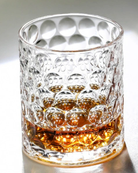 Short dotted tumbler