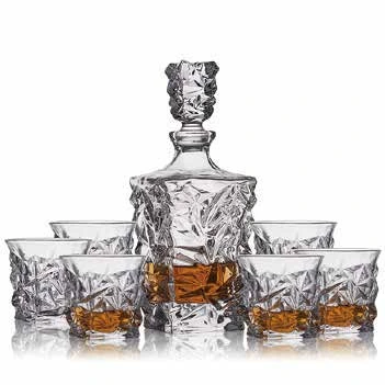 Sculpted whiskey set