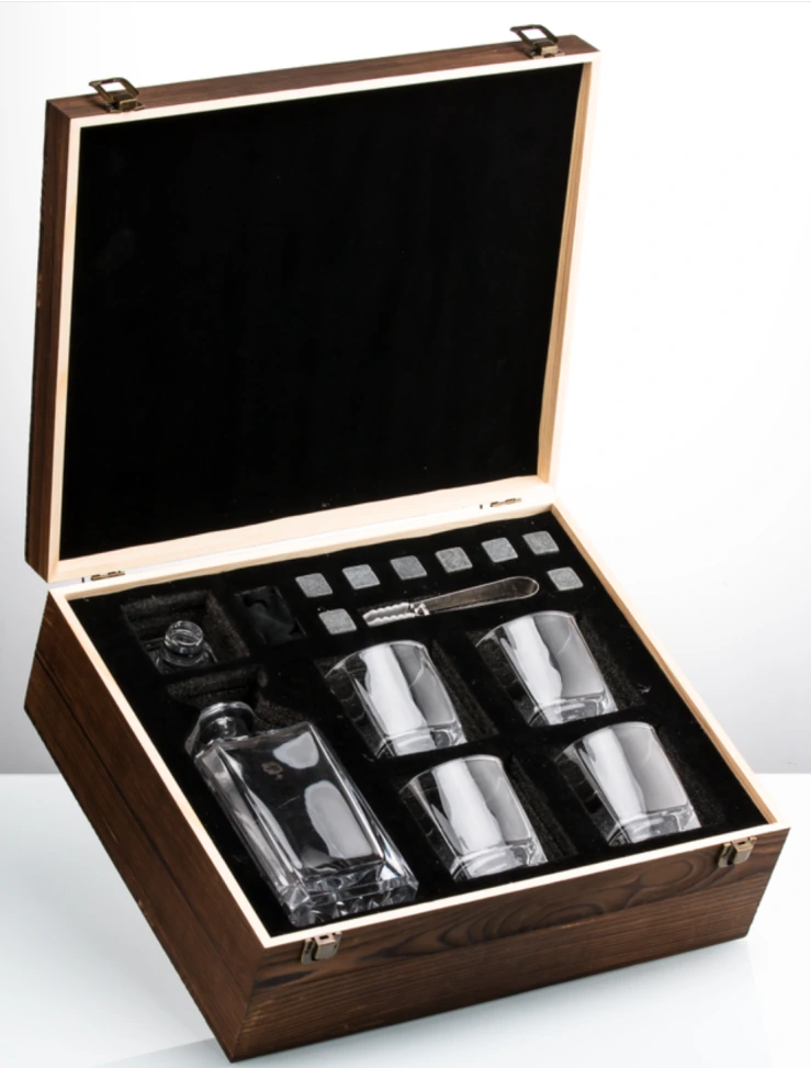 Compartmented whiskey set