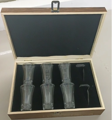 Six-shot presentation box