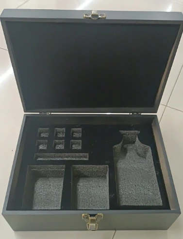Accessory compartment box