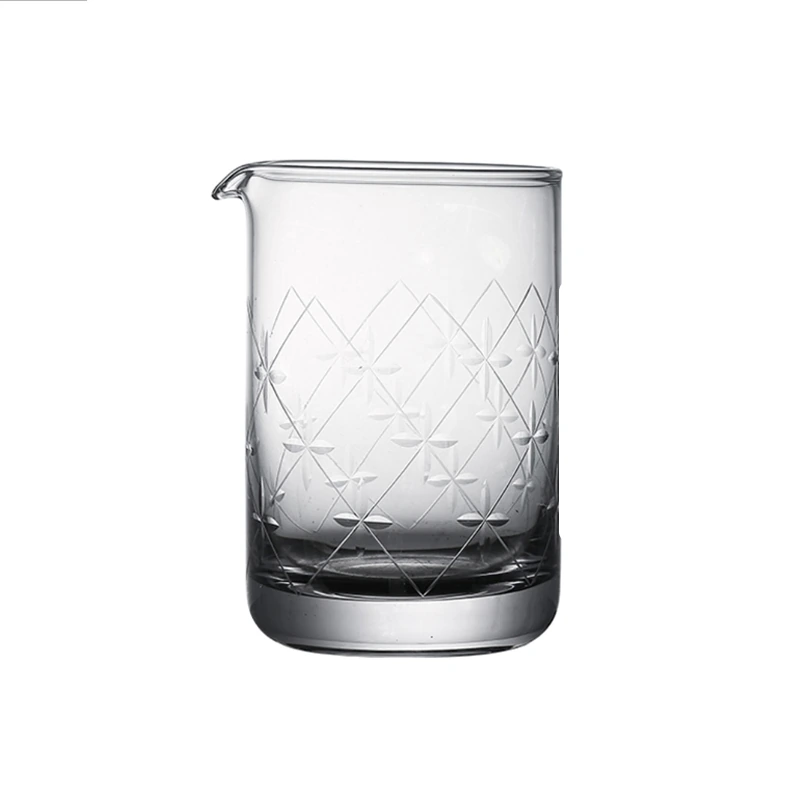 Diamond-cut mixing glass