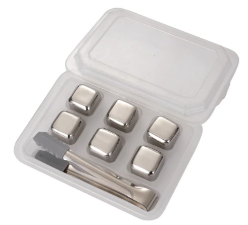 Eight-cube case with tongs