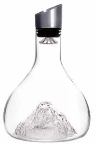 Rounded wine decanter
