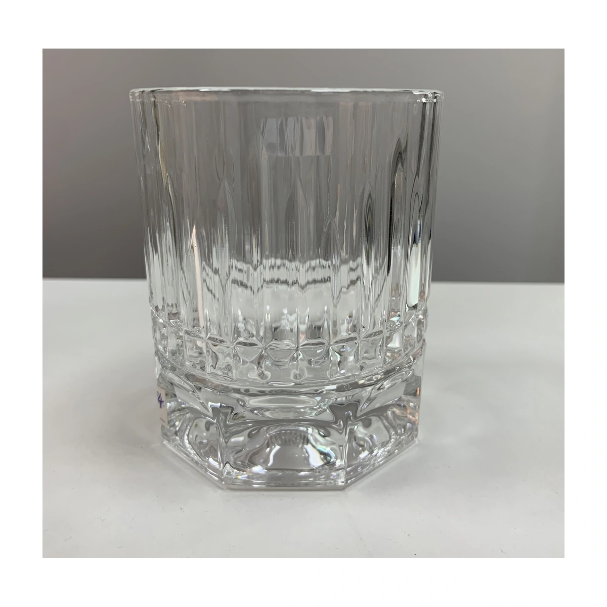 Textured whiskey tumbler