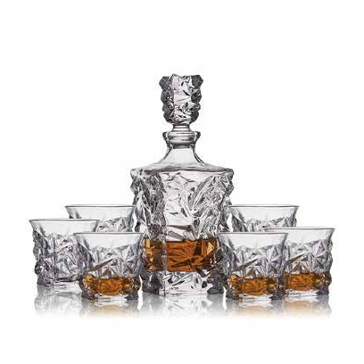 Sculpted whiskey set