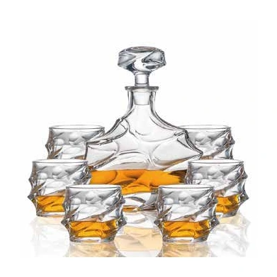 Sculptural whiskey set