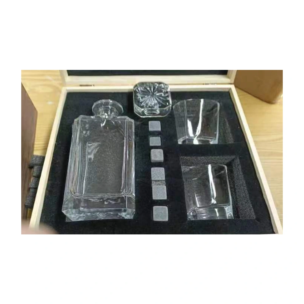 Decanter and glass gift set