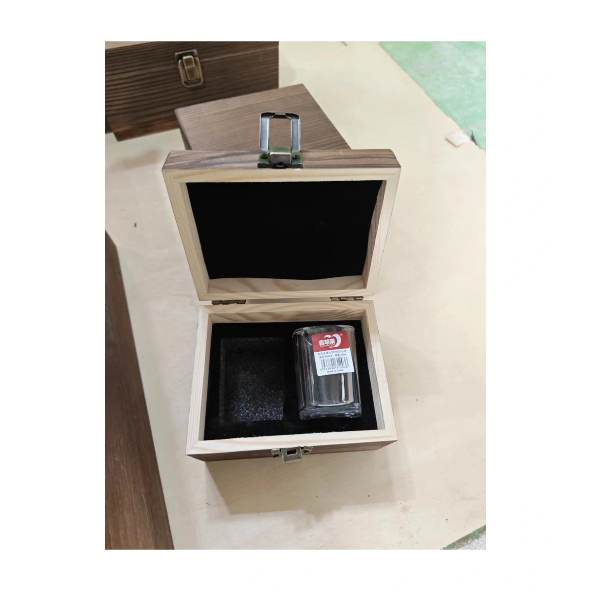 Two-shot wooden box